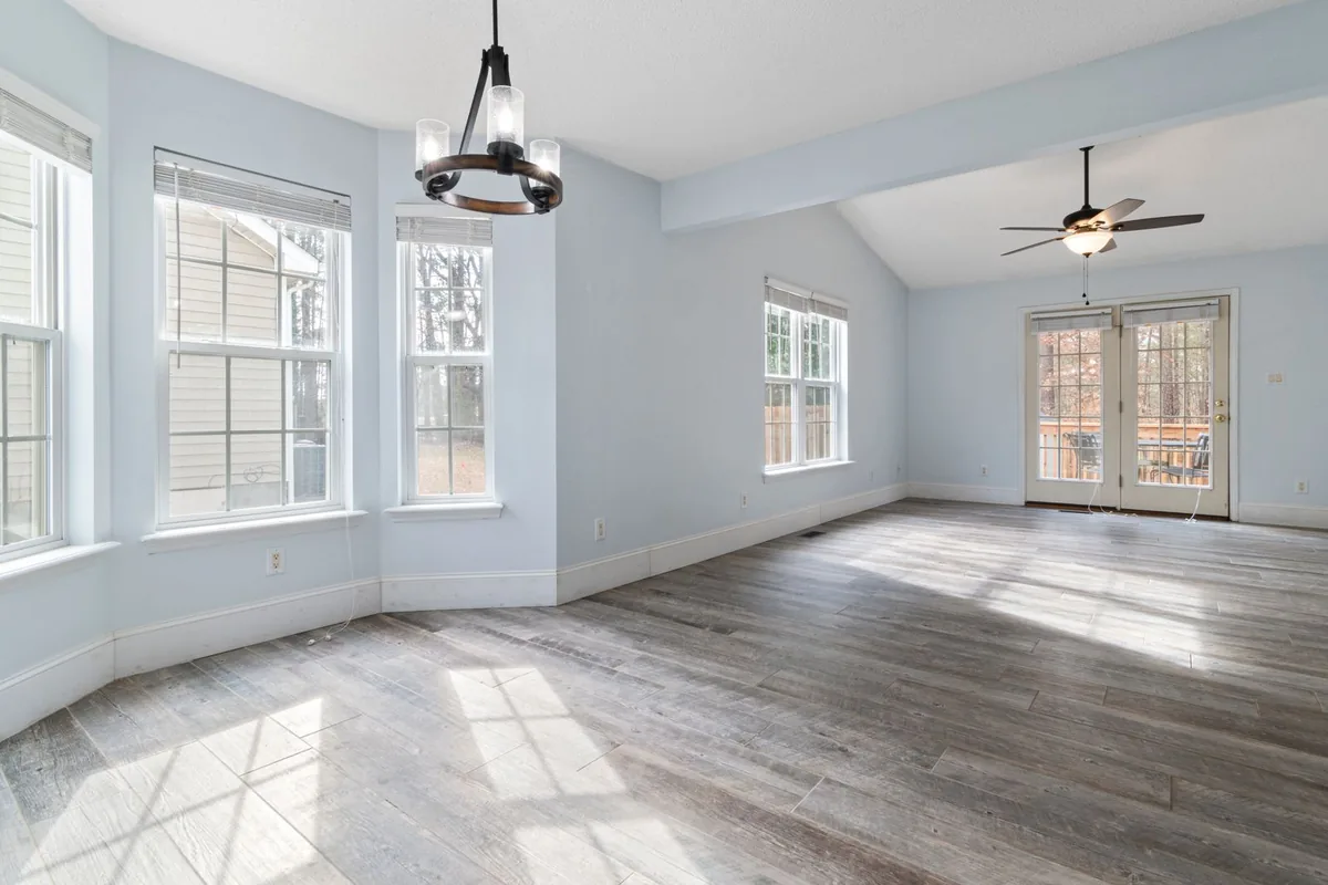Clean, safe room after biohazard cleanup in Bell Canyon, CA